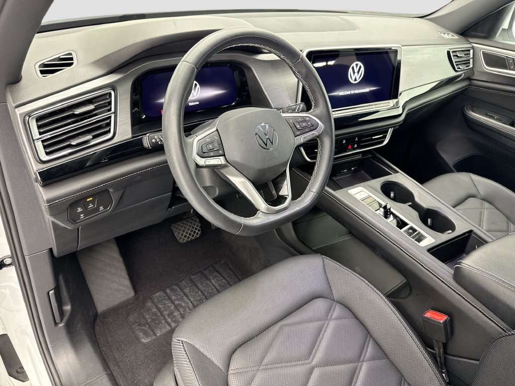Used 2024 Volkswagen Atlas Cross Sport SE FWD image 9