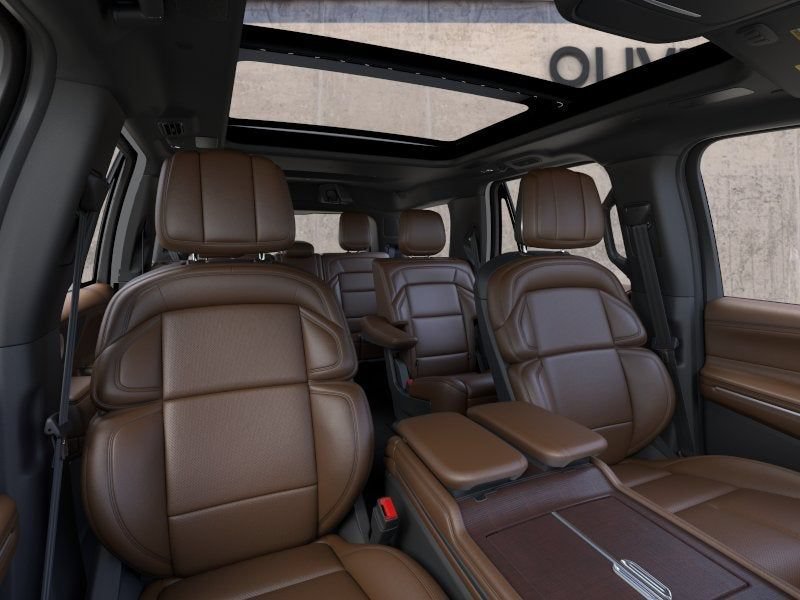 New 2026 Lincoln Navigator Reserve AWD/4WD image 10