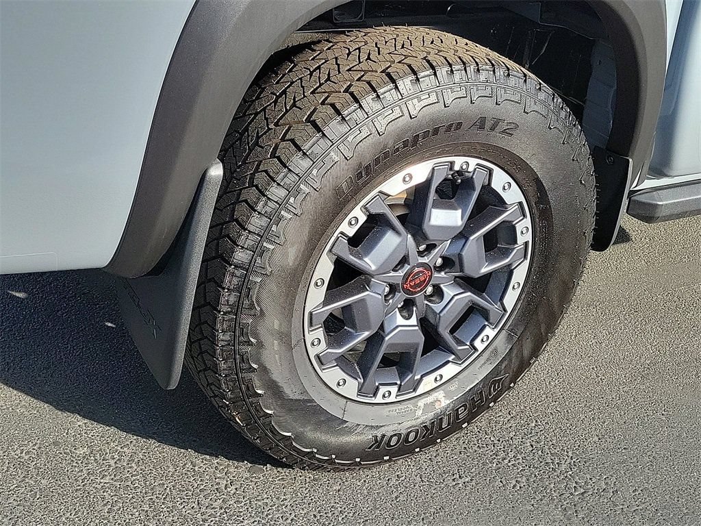 New 2025 Nissan Frontier PRO-4X w/ Pro Premium Package AWD/4WD image 3