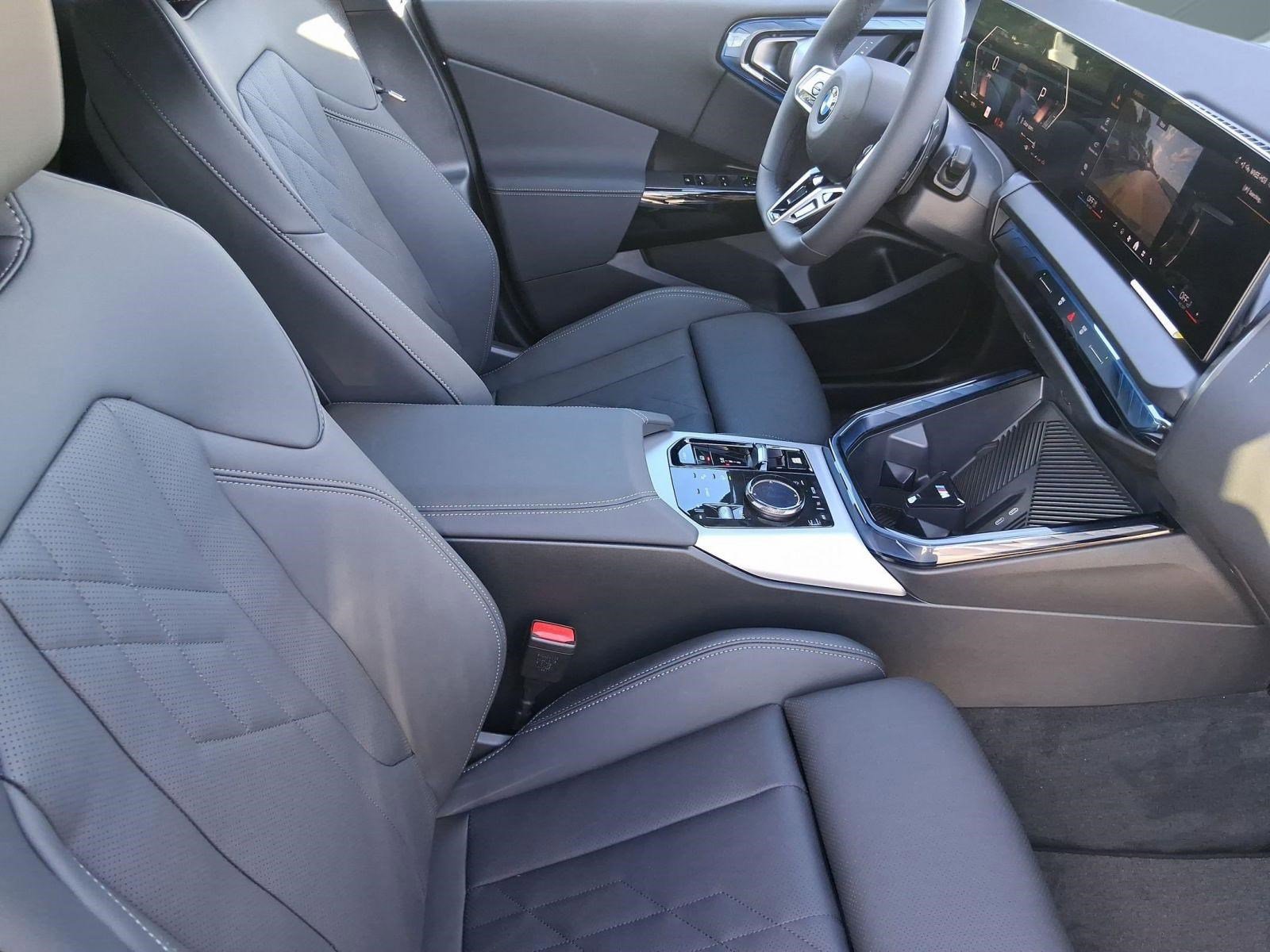 Used 2026 BMW X3 xDrive30 w/ M Sport Package image 29