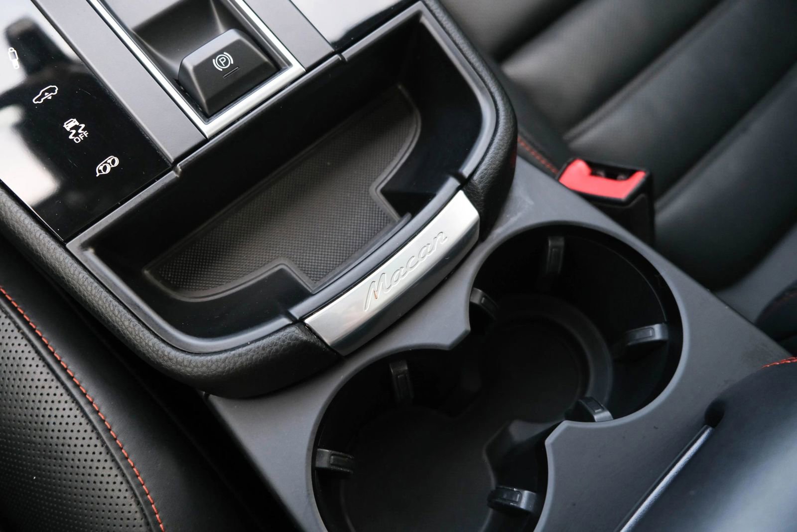 Used 2022 Porsche Macan GTS image 34