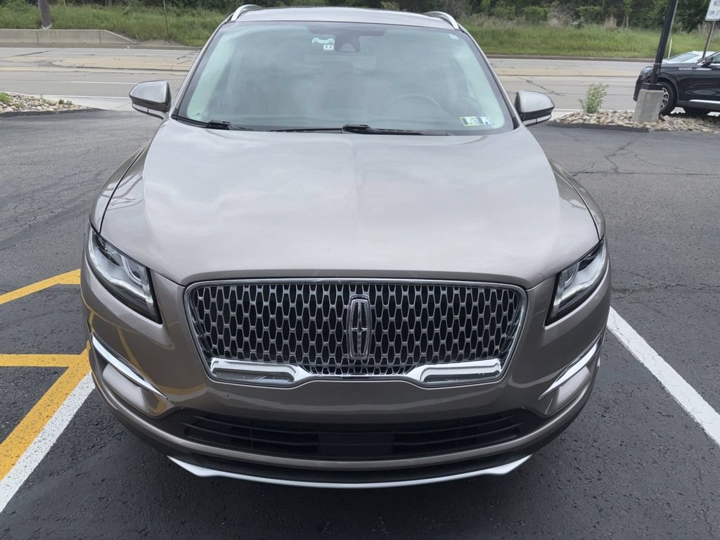 Used 2019 Lincoln MKC Select w/ Select Plus Package AWD/4WD image 2