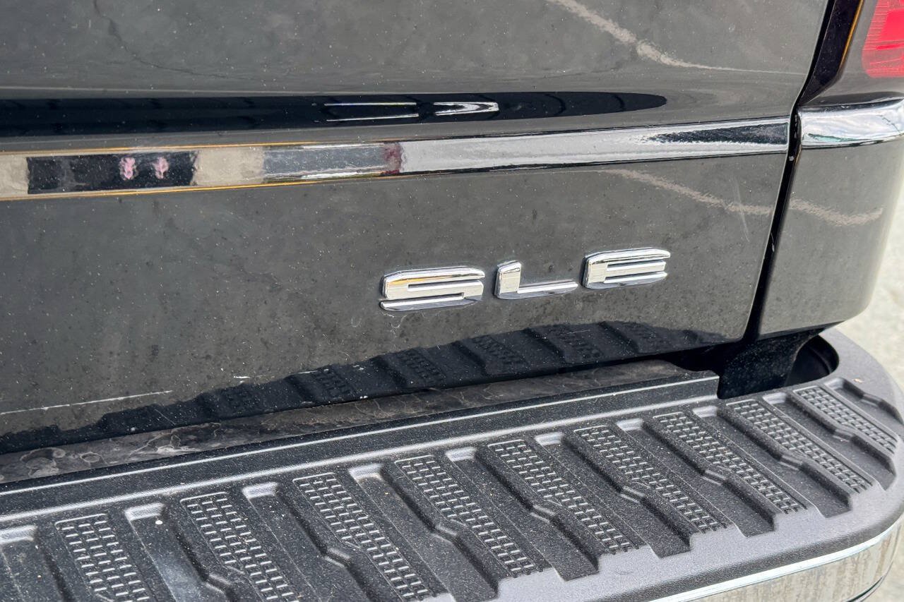 Used 2021 GMC Sierra 1500 SLE w/ Preferred Package AWD/4WD image 19