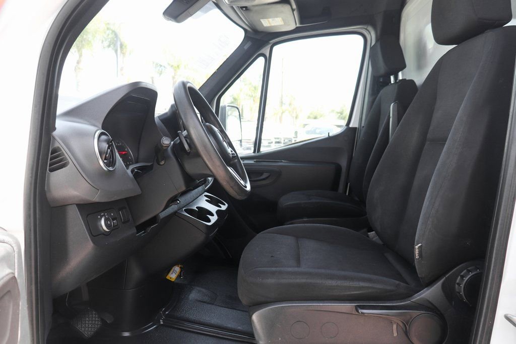 Used 2019 Mercedes-Benz Sprinter 170 image 15