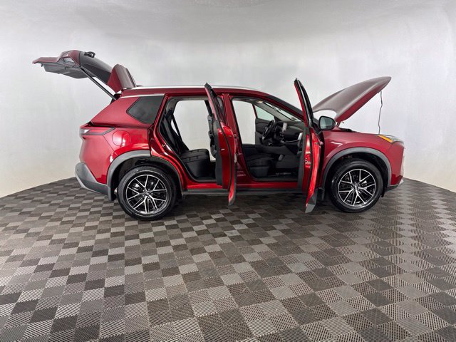 Used 2021 Nissan Rogue SV w/ Premium Package AWD/4WD image 13