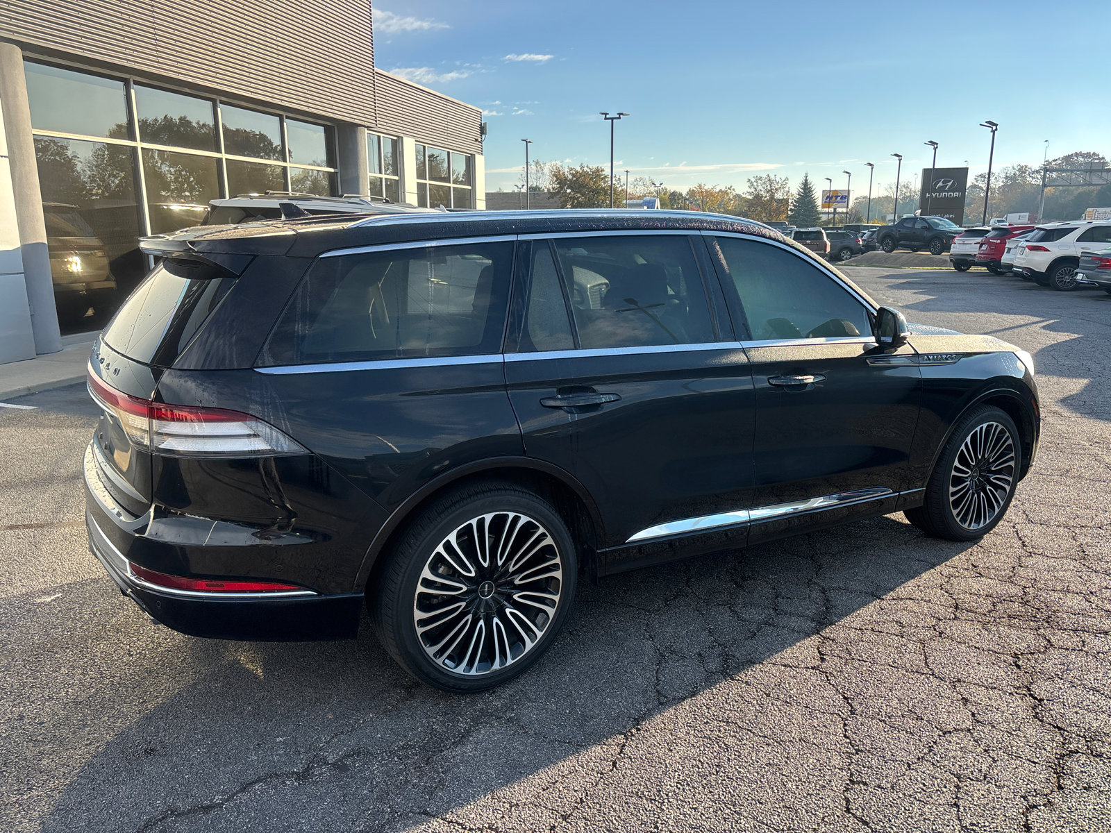Certified 2023 Lincoln Aviator Black Label w/ Dynamic Handling Package image 7