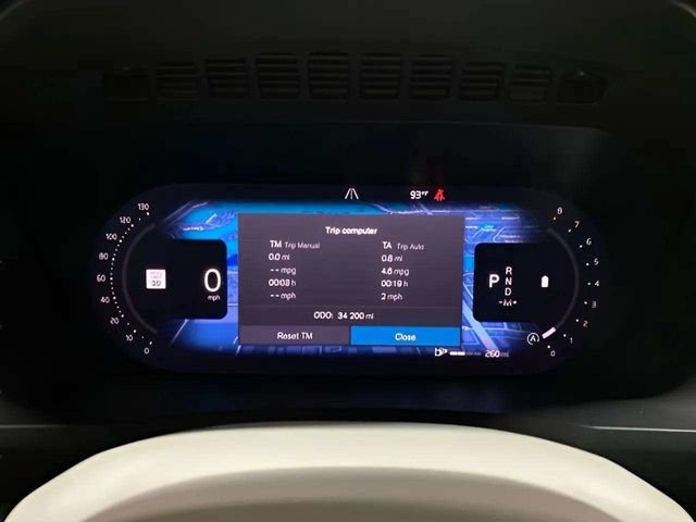 Used 2024 Volvo XC90 B6 Core AWD/4WD image 13