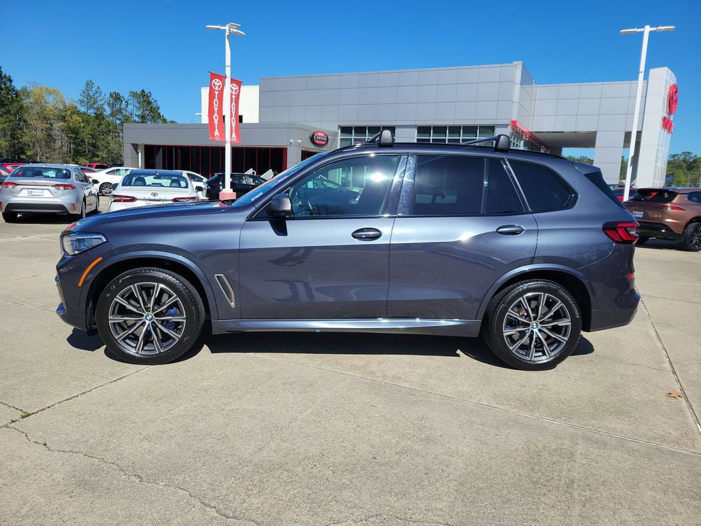Used 2022 BMW X5 M50i w/ Executive Package image 2