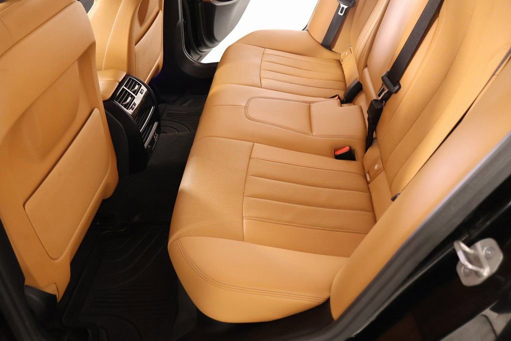 Used 2023 BMW 530i xDrive w/ M Sport Package image 13