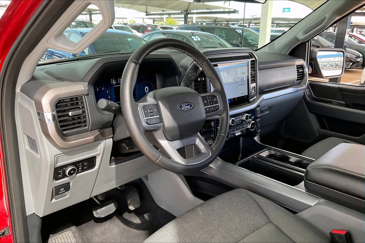 Used 2025 Ford F150 XLT w/ Equipment Group 301A Standard AWD/4WD image 17