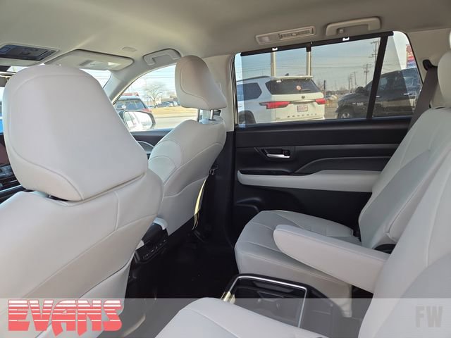 Certified 2026 Toyota Grand Highlander XLE image 25