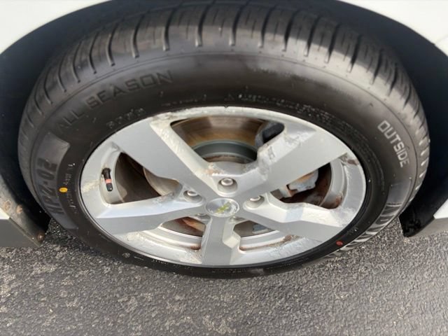 Used 2012 Chevrolet Volt Premium w/ Premium Trim Package FWD image 27