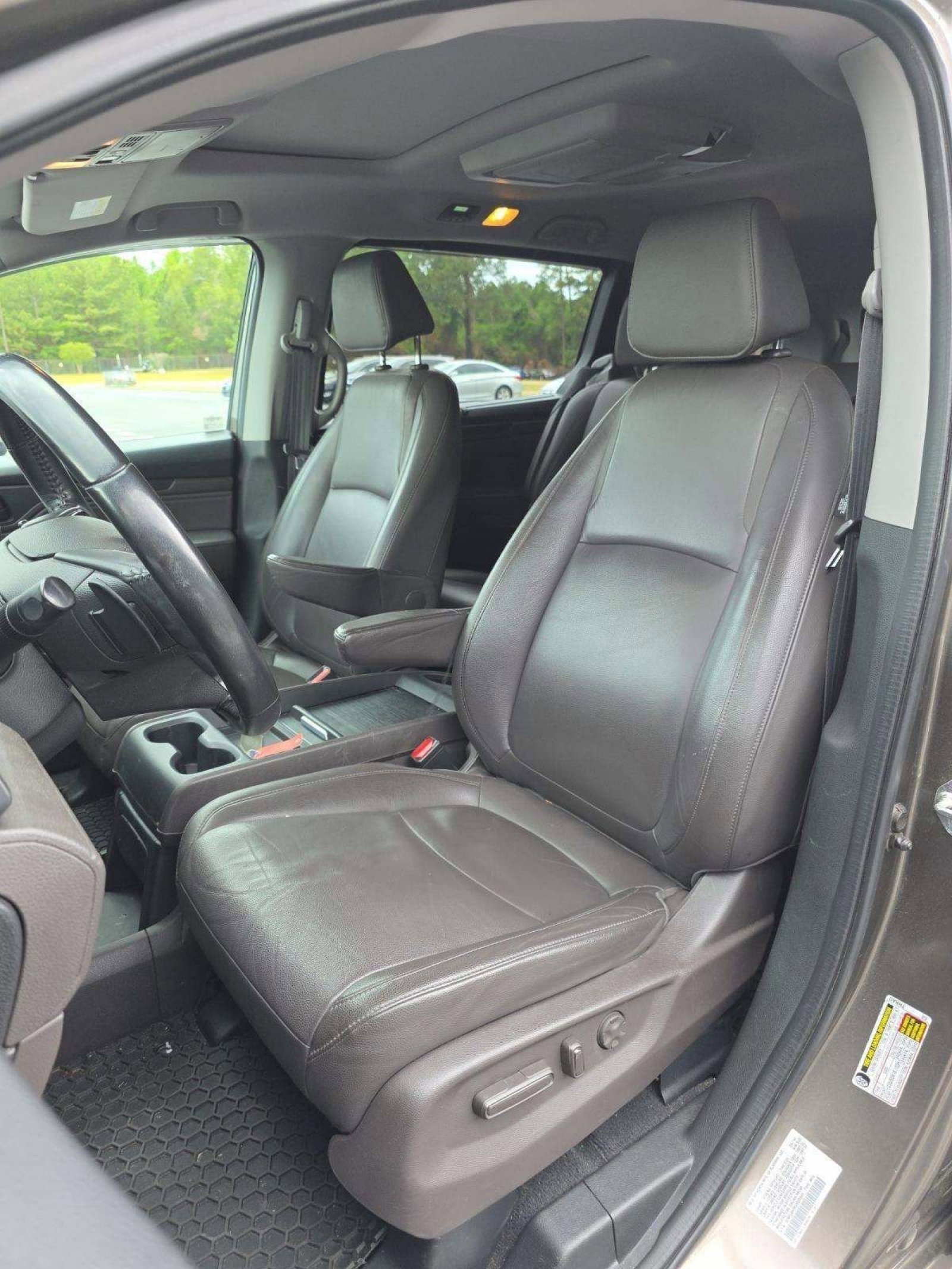 Used 2018 Honda Odyssey Touring image 6