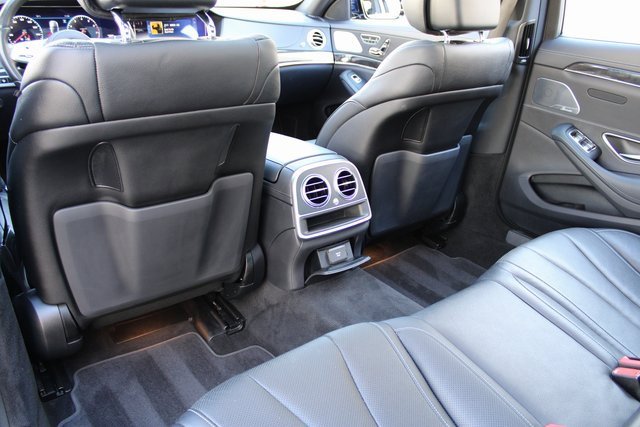 Used 2020 Mercedes-Benz S 450 Sedan image 11