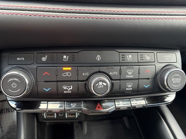 Used 2022 Dodge Durango R/T w/ Blacktop Package image 18