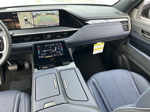 New 2027 INFINITI QX80 Sensory w/ Sport Exterior Package AWD/4WD image 18