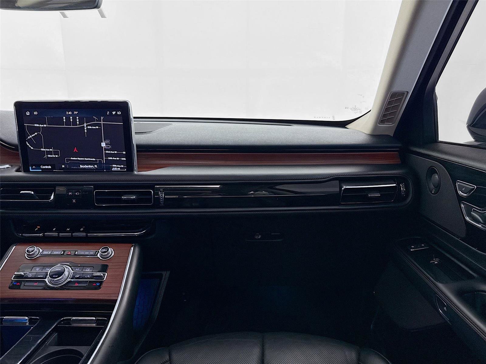 Used 2023 Lincoln Aviator Reserve AWD/4WD image 28