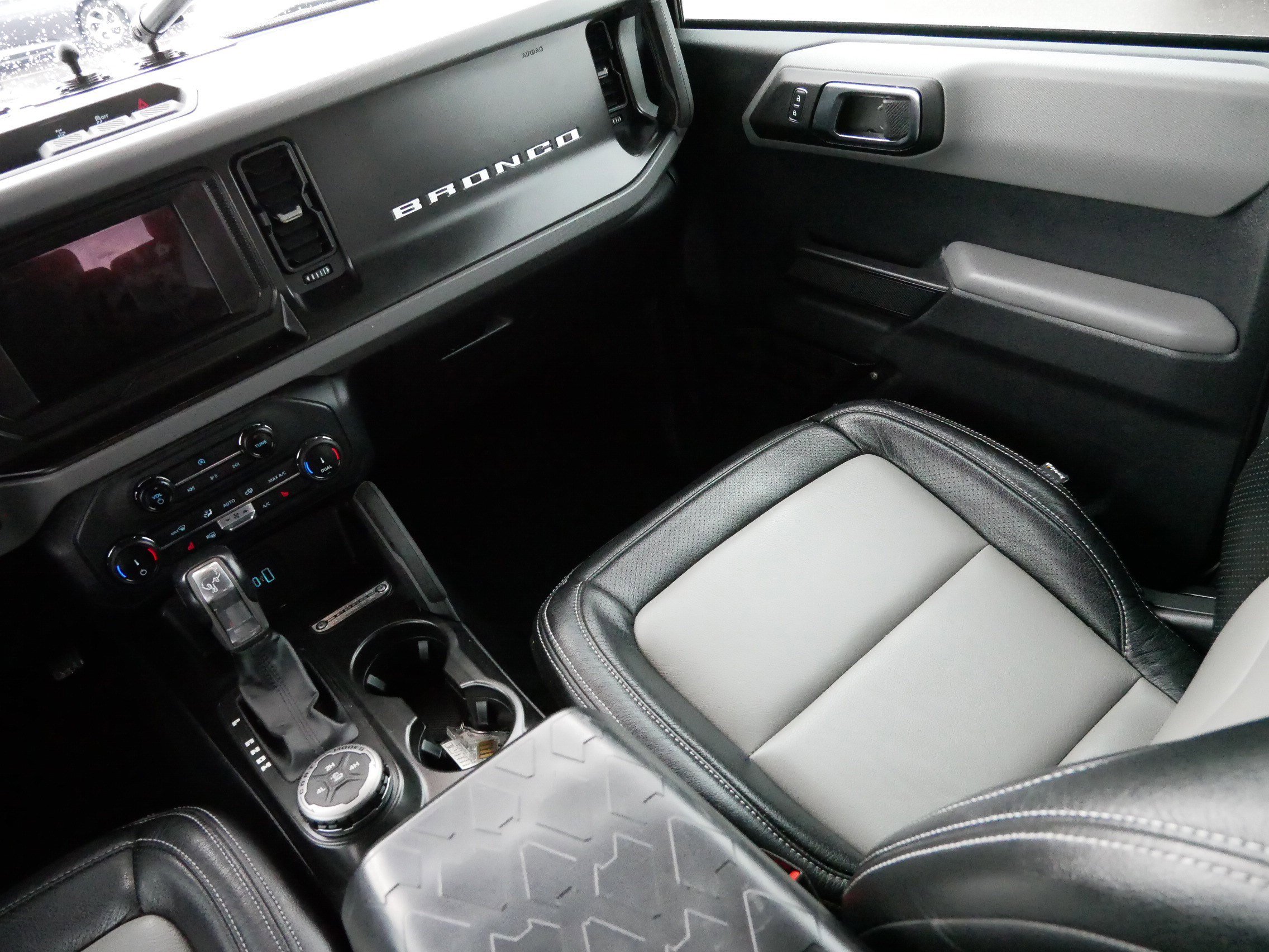 Used 2022 Ford Bronco Big Bend image 11