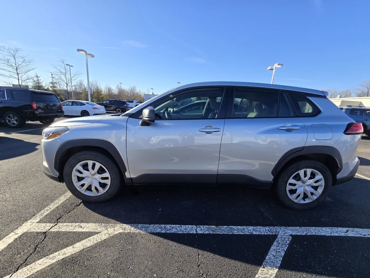 Used 2023 Toyota Corolla Cross L image 4