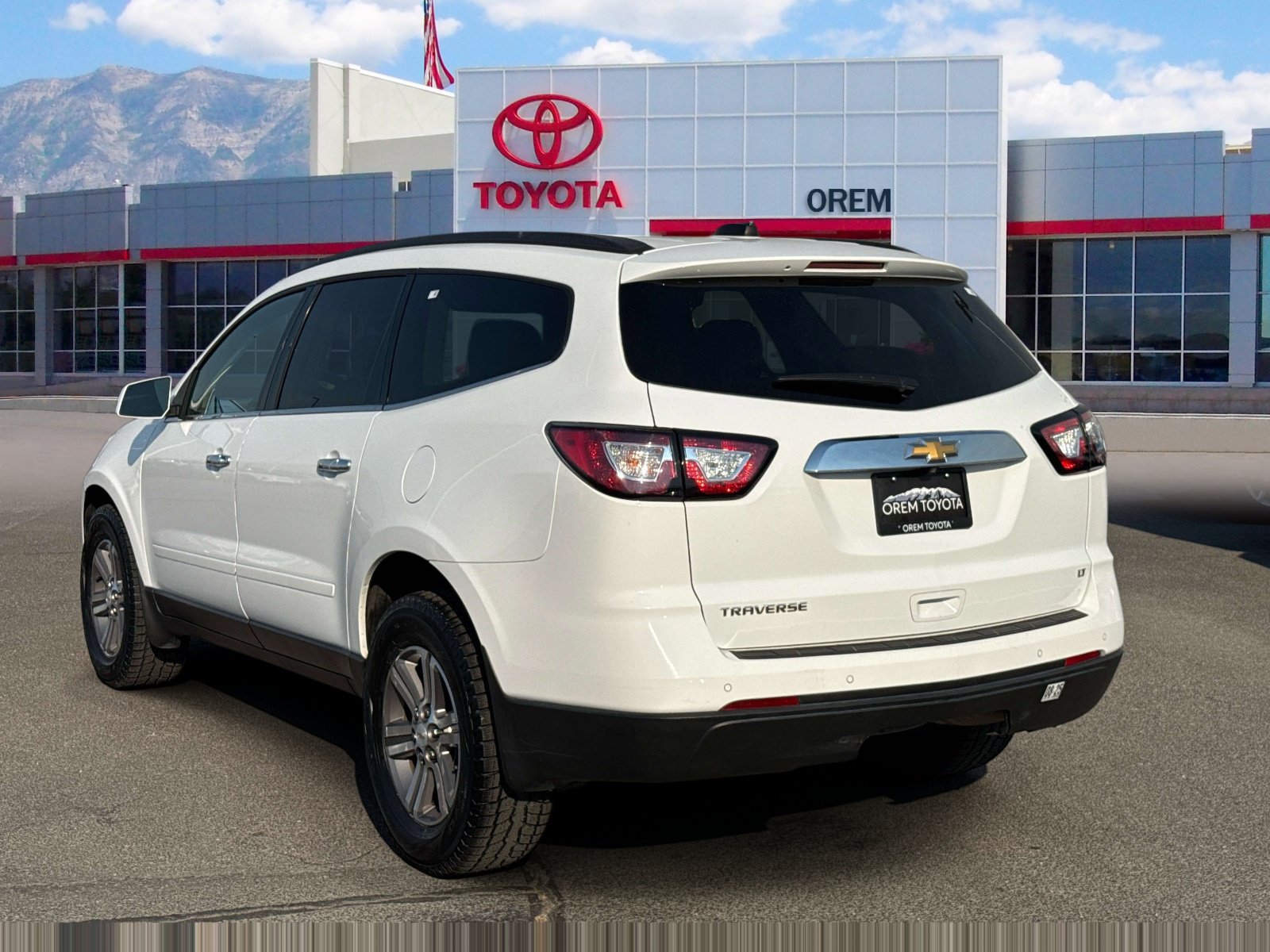 Used 2017 Chevrolet Traverse LT FWD image 5