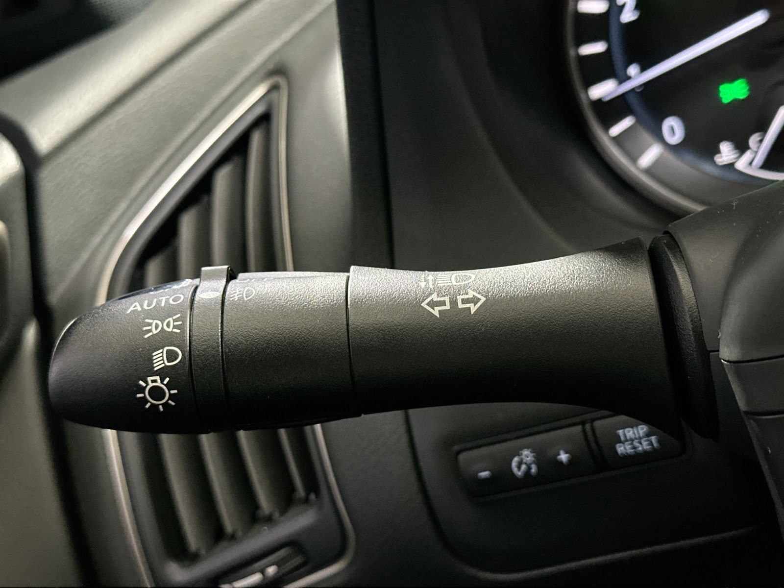 Used 2021 INFINITI Q60 Red Sport 400 w/ Cargo Package image 27