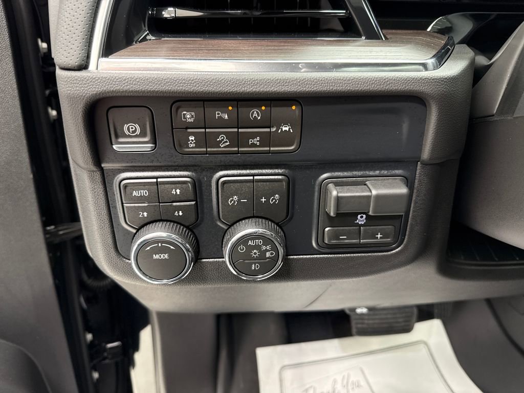 New 2026 Chevrolet Tahoe Premier w/ Sun And Tow Package image 25