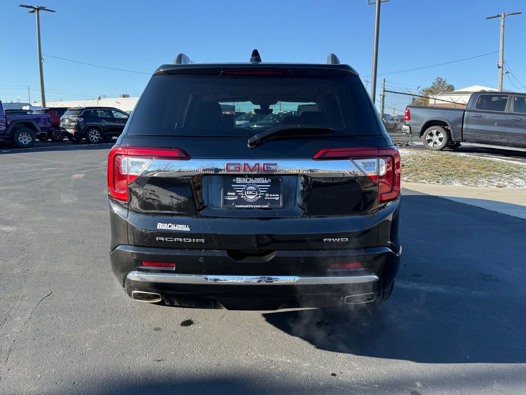 Used 2023 GMC Acadia Denali w/ Black Diamond Edition image 6