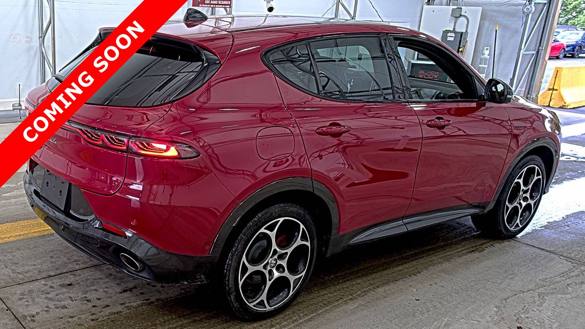 Used 2024 Alfa Romeo Tonale Veloce w/ Active Assist Package AWD/4WD image 5
