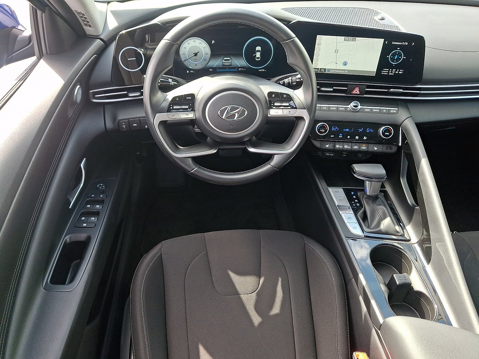 Used 2023 Hyundai Elantra SEL w/ Convenience Package FWD image 12