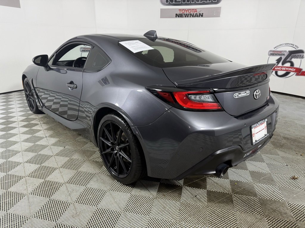 Used 2023 Toyota GR86 Premium w/ ALL Weather Mat Package (TMS) image 11