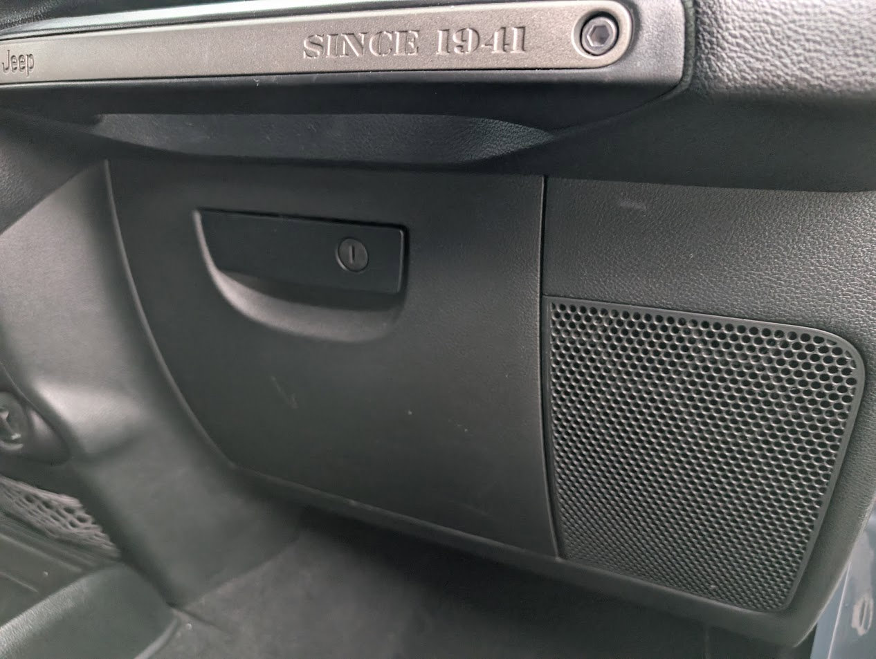 Used 2018 Jeep Wrangler Sport image 27