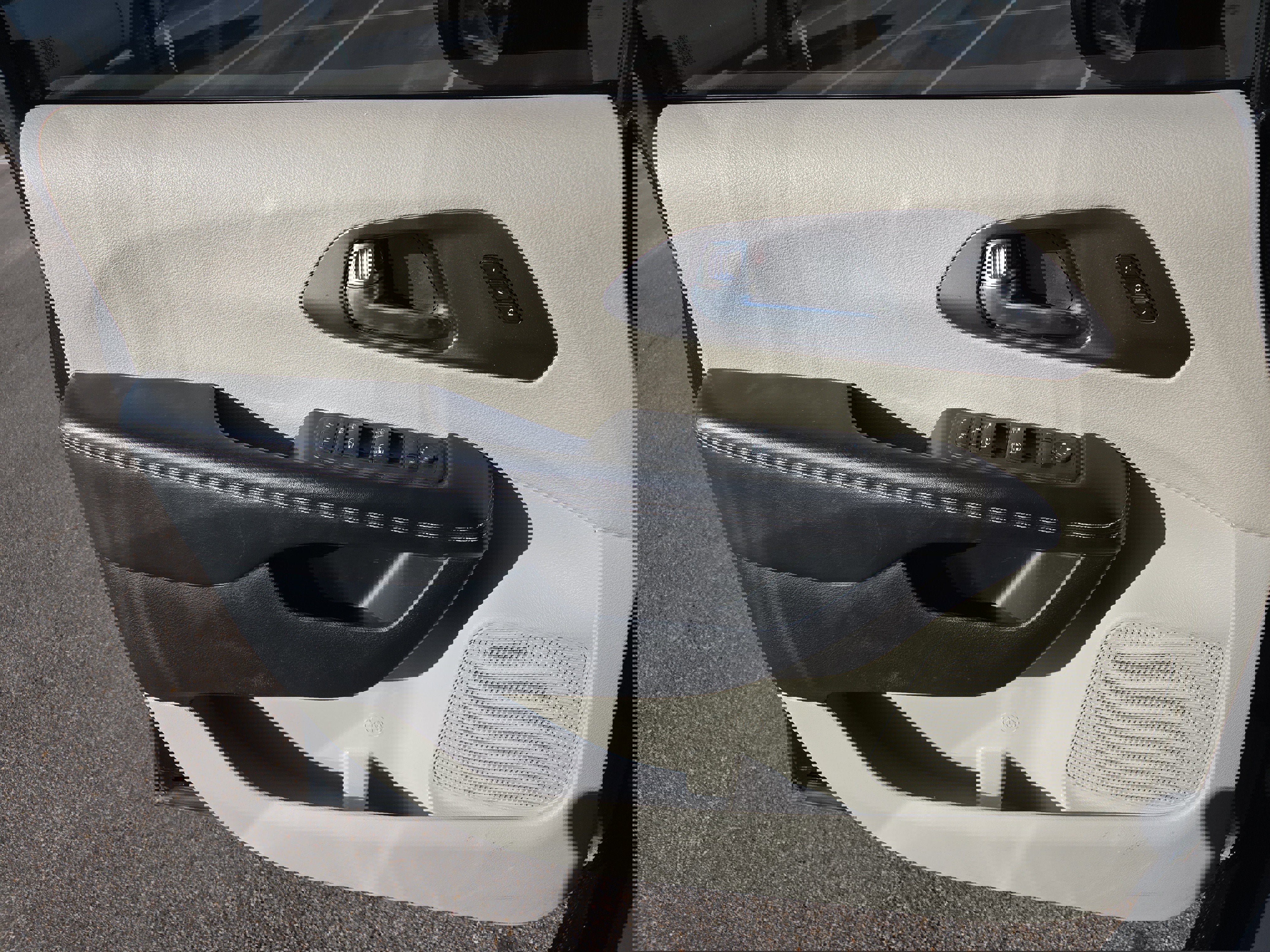 Certified 2023 Chrysler Pacifica Touring-L image 14