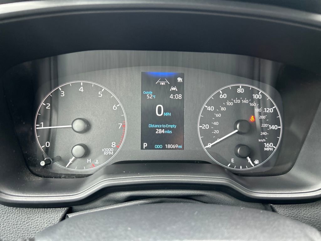 Used 2024 Toyota Corolla LE image 9