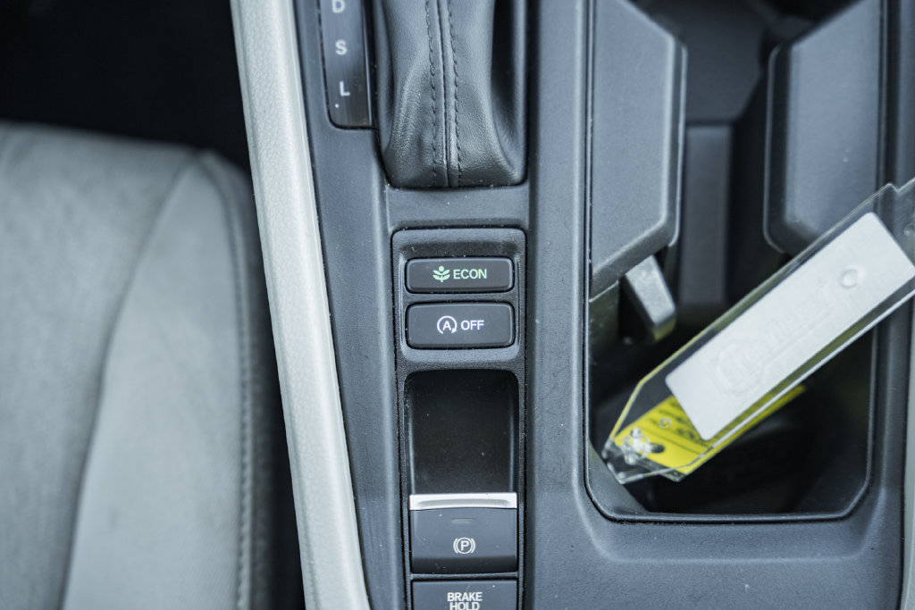 Certified 2023 Honda Accord EX image 21