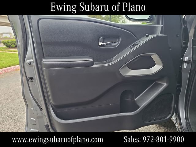 Used 2025 Nissan Frontier SV image 10