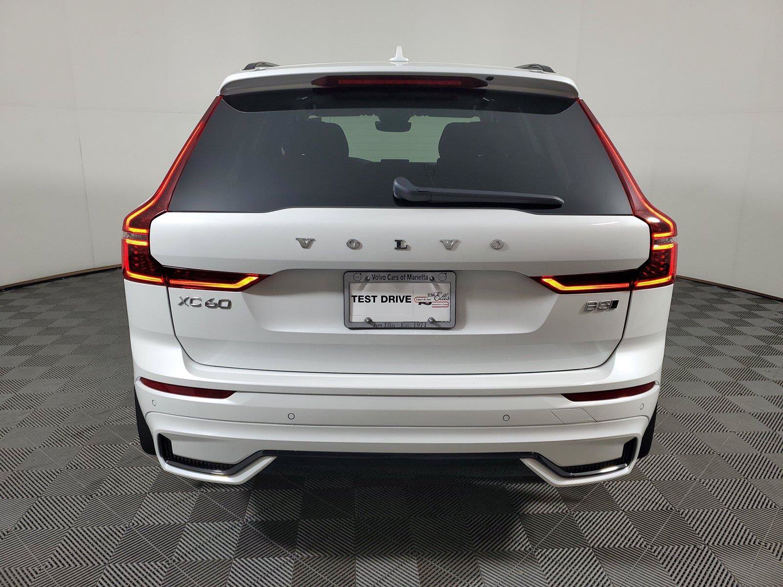 New 2026 Volvo XC60 B5 Core w/ Climate Package AWD/4WD image 5