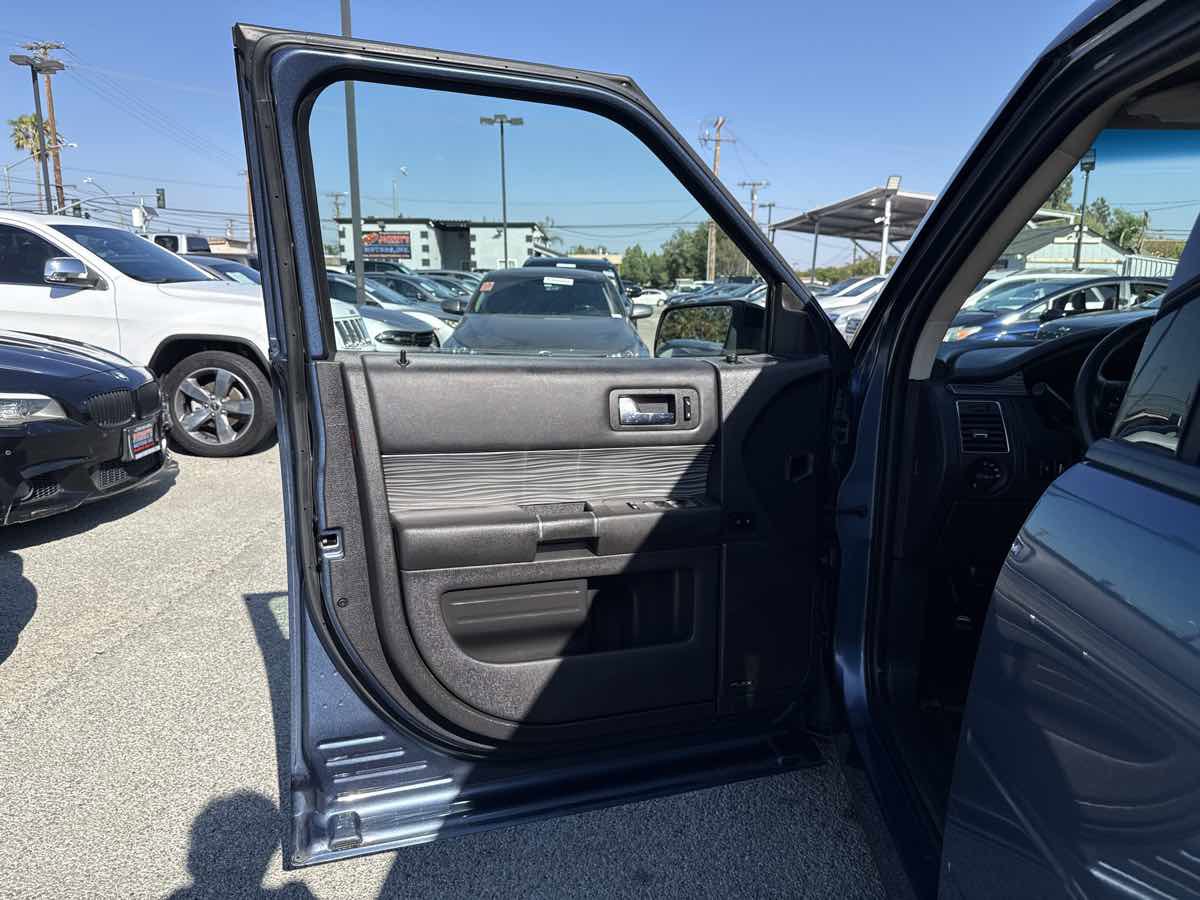 Used 2019 Ford Flex SEL w/ Equipment Group 202A image 6