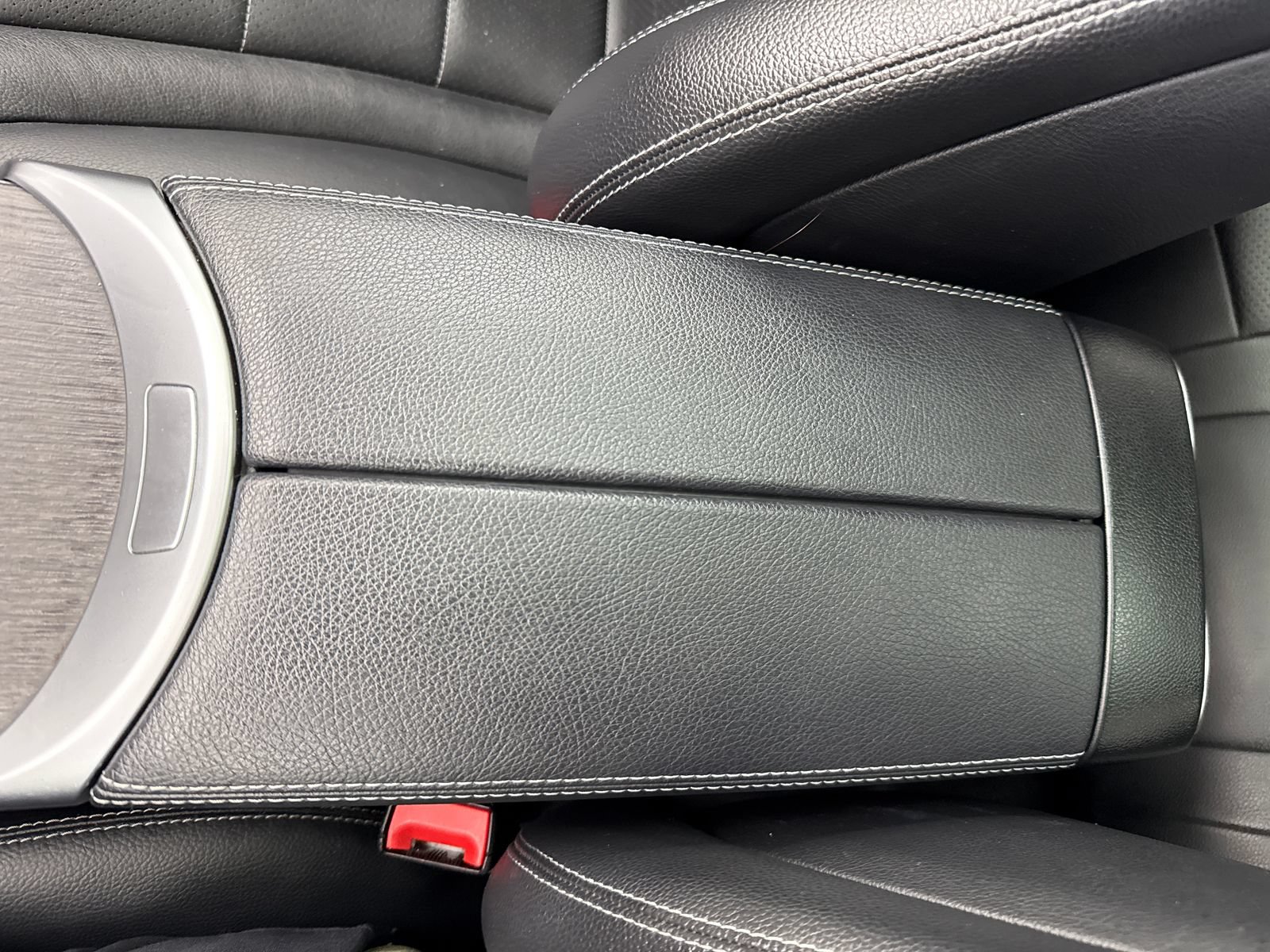 Used 2020 Mercedes-Benz GLC 300 4MATIC image 32