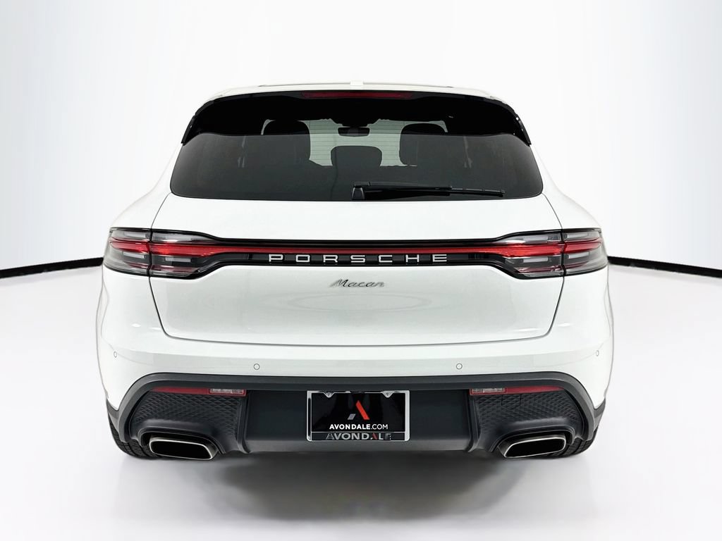 Used 2025 Porsche Macan AWD/4WD image 10