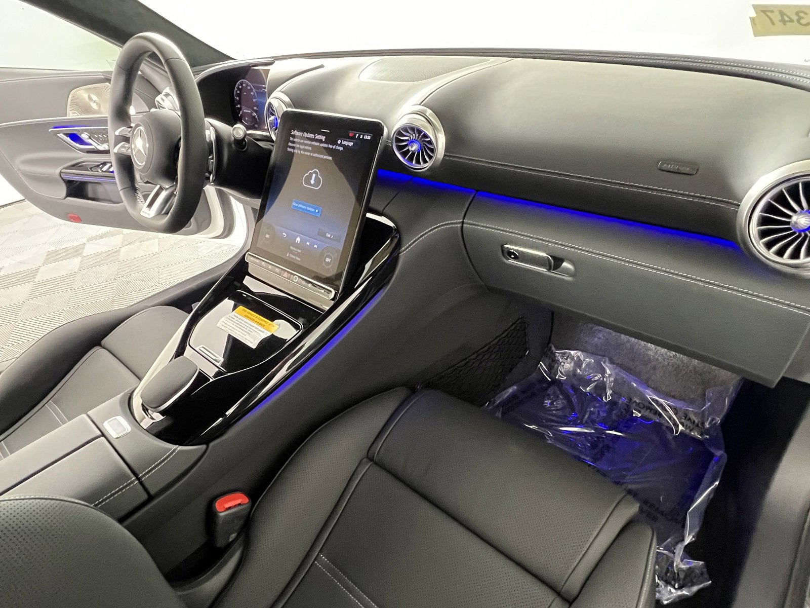 Used 2024 Mercedes-Benz SL 43 AMG image 21