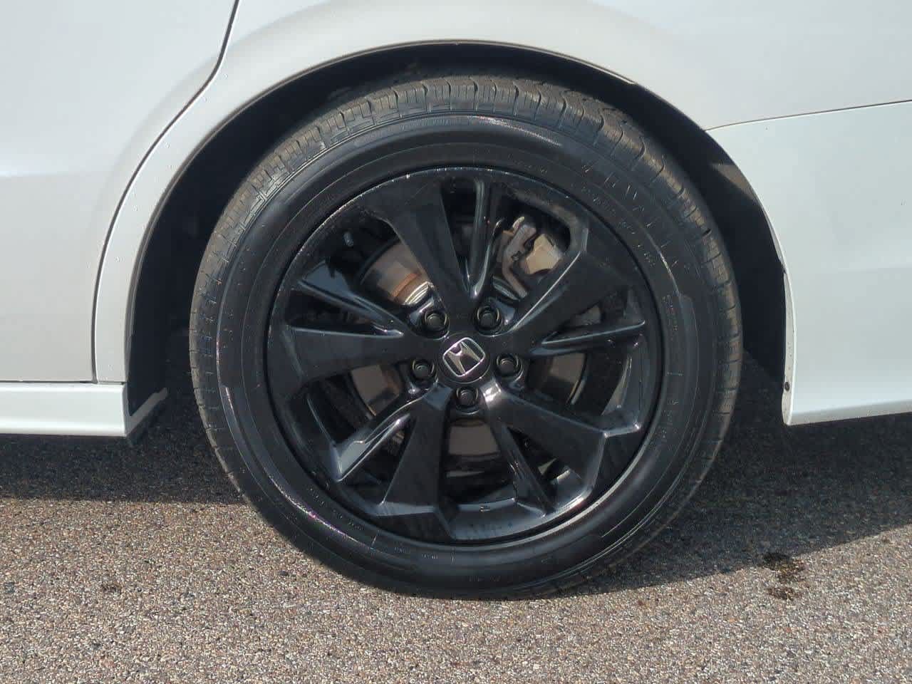 Used 2023 Honda Odyssey Sport image 13