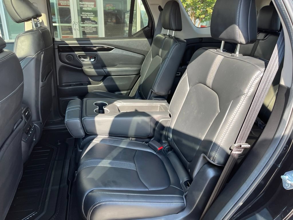 Used 2024 Honda Pilot Touring image 17