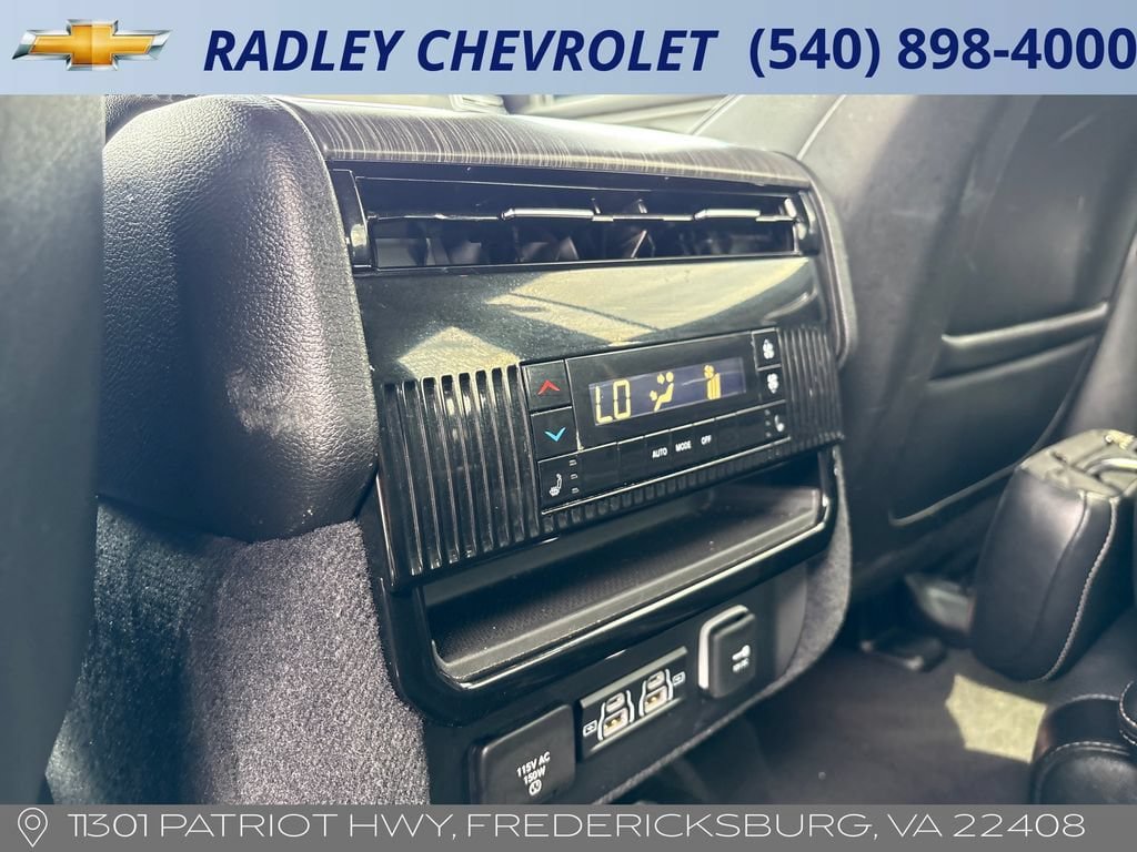 Used 2024 Jeep Wagoneer Series III AWD/4WD image 12