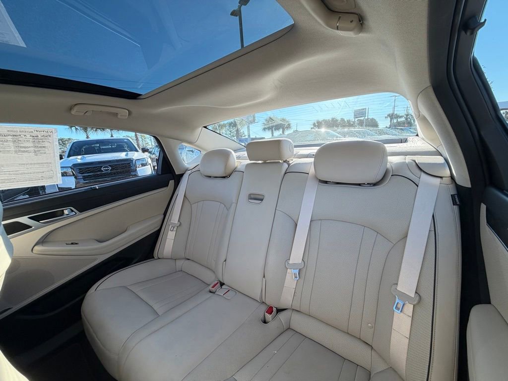 Used 2015 Hyundai Genesis 3.8 w/ Option Group 04 image 24