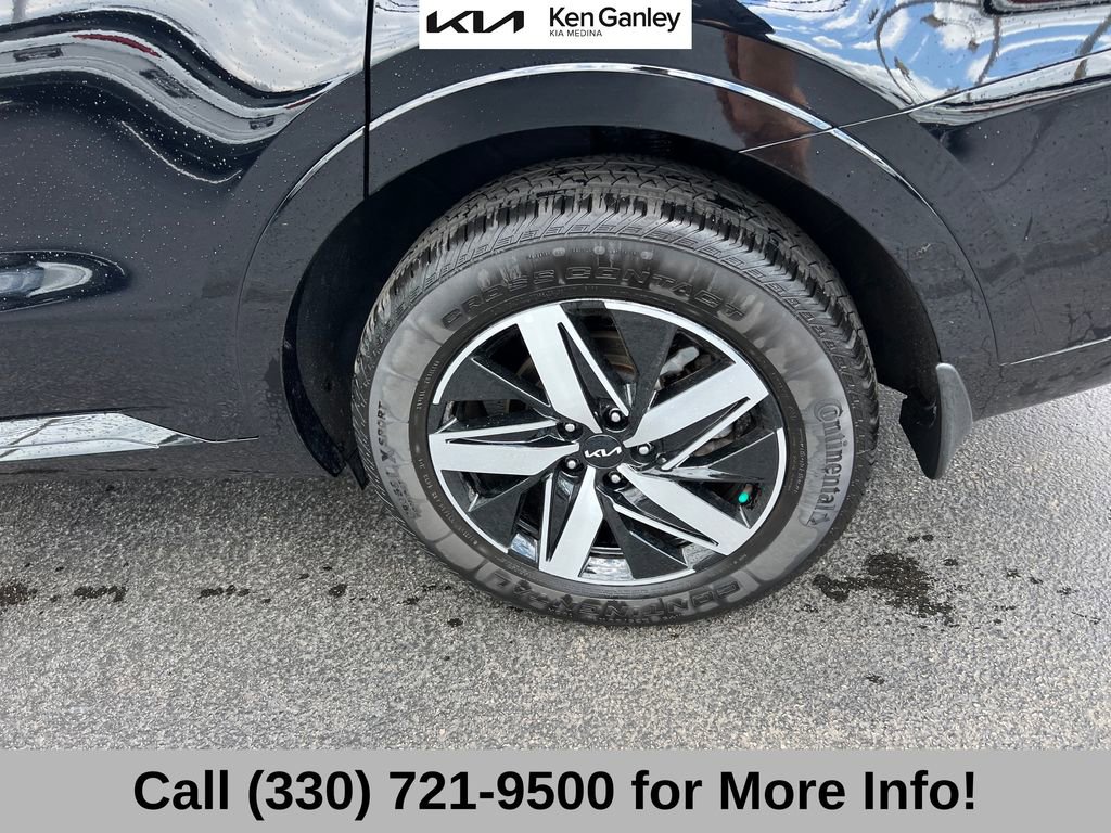 Certified 2022 Kia Sorento EX w/ Panoramic Sunroof Package FWD image 24