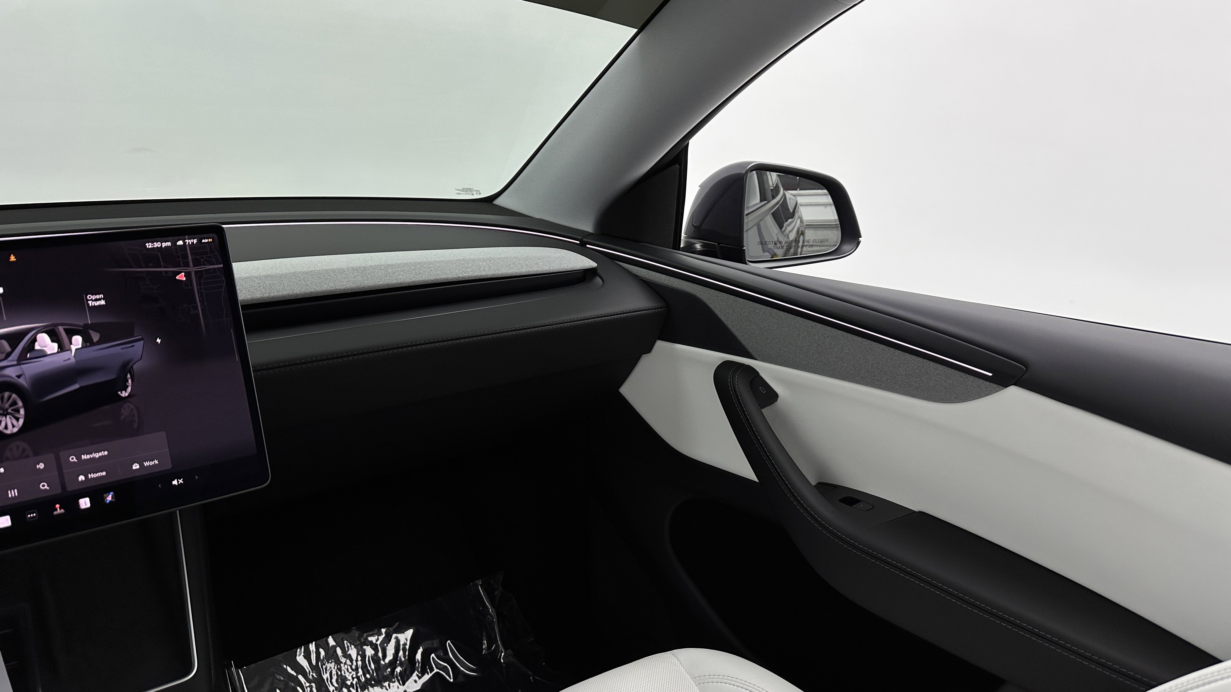 Used 2026 Tesla Model Y Long Range image 30