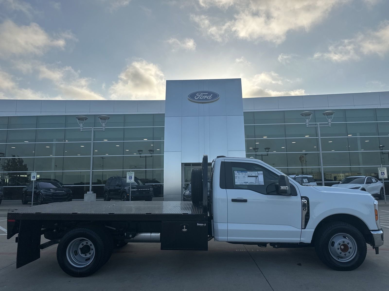 New 2025 Ford F350 XL w/ XL Chrome Package image 34