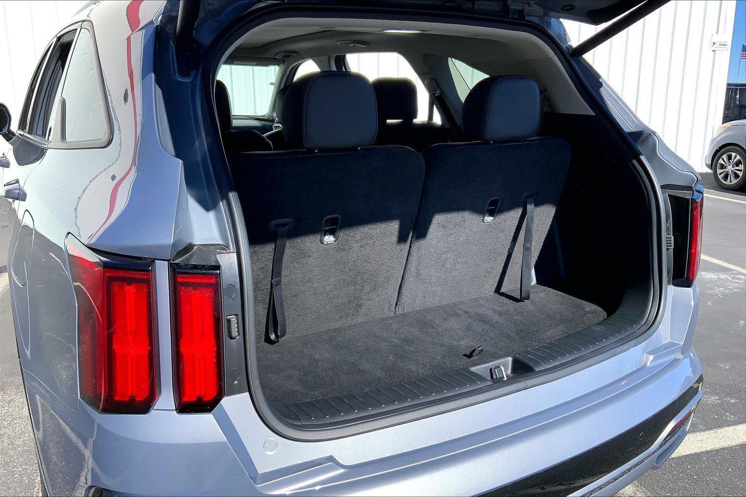 Used 2023 Kia Sorento SX image 24