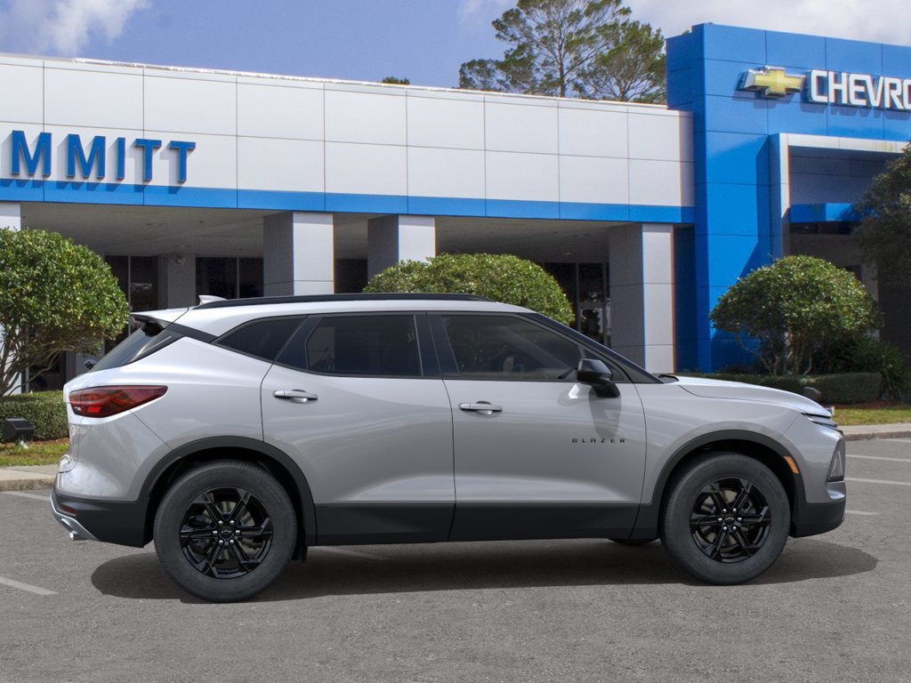 New 2026 Chevrolet Blazer LT w/ Midnight/Sport Edition FWD image 5