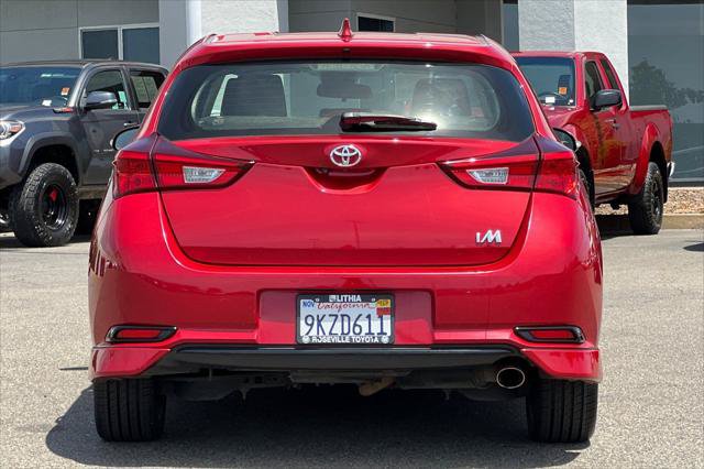 Certified 2018 Toyota Corolla iM w/ Carpet Mat Package (TMS) FWD image 8